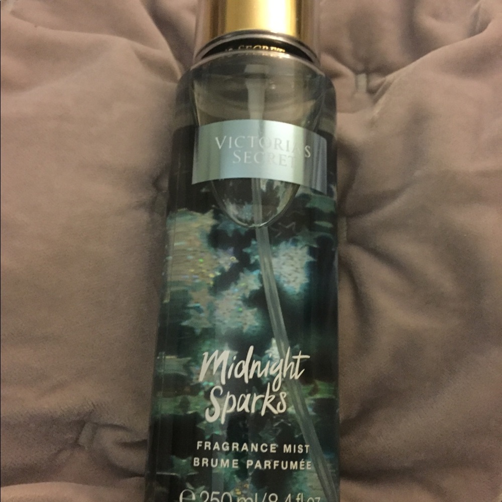 BNWT VS BODY SPRAY